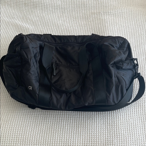 Other - Gap Black Gym Duffel Bag